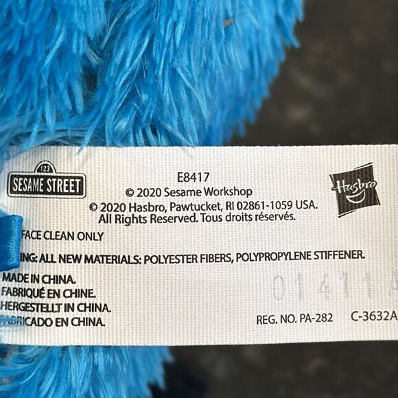 Cookie Monster Peekaboo 13" Electric Plush Toy Sesame Street 2020 Talking Hasbro - Picture 8 of 8